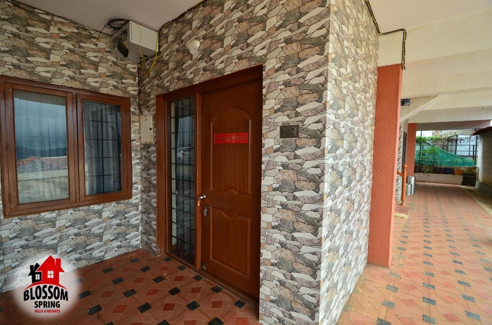 Blossom Spring Udagamandalam Exterior foto